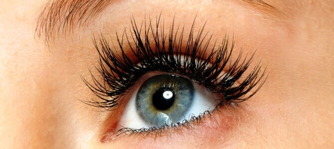 Getting Eyelash Extension Getting Eyelash Extension