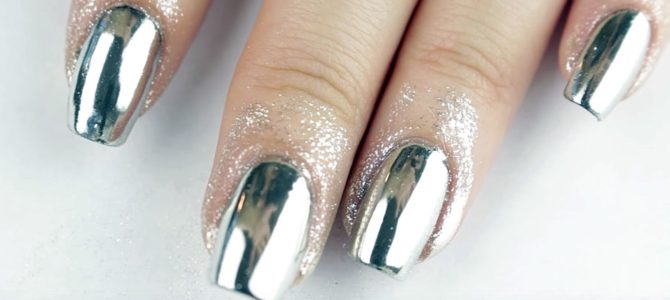 Get Mirror Effects By Using Nail Chrome Polish
