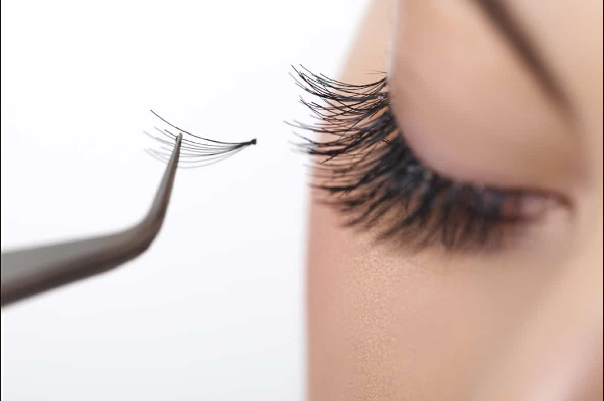 How to Choose the Right Lash Course for You?